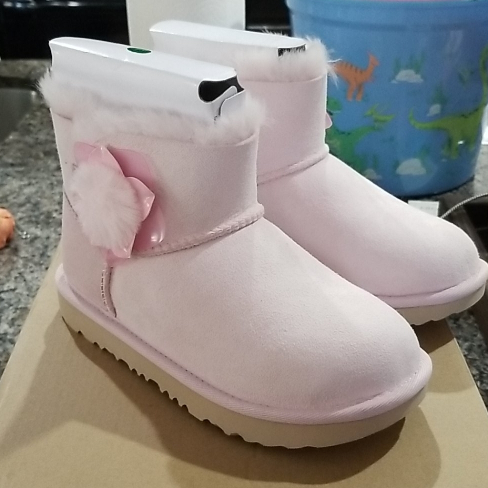 Mini Bailey II Cactus Flower Uggs